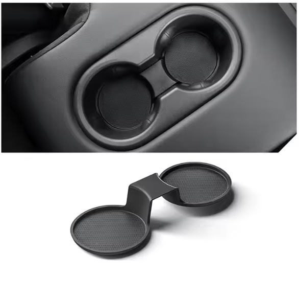 3D Gummimåtte med Kopholder – Tesla Model Y